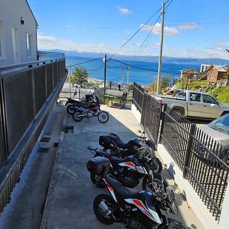 Dpto Amplio Con Vista A La Bahia Apartment Ushuaia Luaran gambar