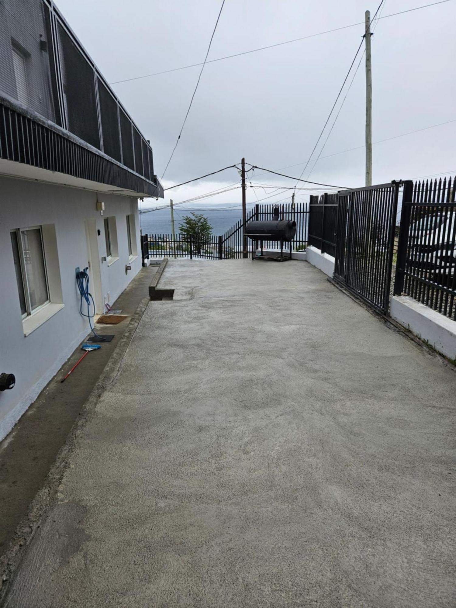Dpto Amplio Con Vista A La Bahia Apartment Ushuaia Luaran gambar